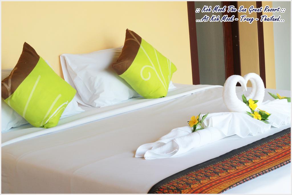 Kohmook The Sun Great Resort Koh Mook Room photo
