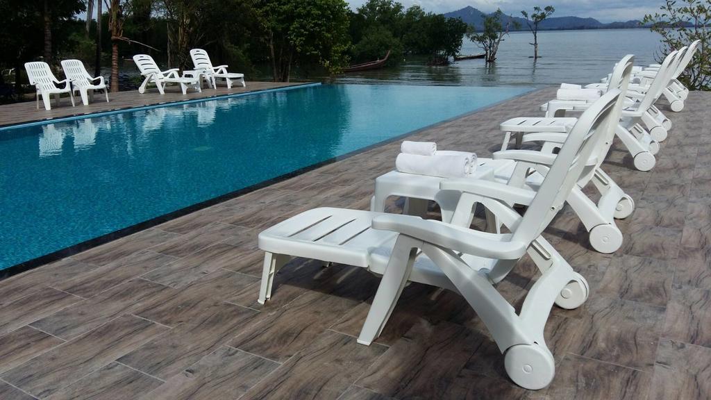 Kohmook The Sun Great Resort Koh Mook Exterior photo